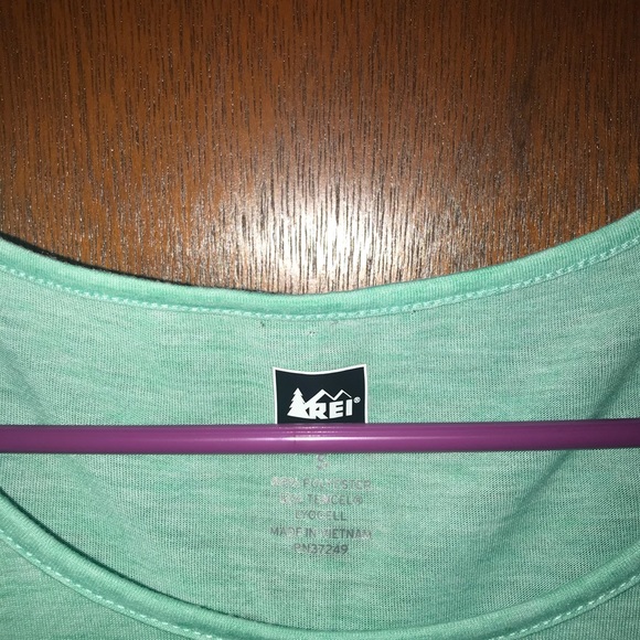 REI Green Activewear Shirt - Picture 6 of 6